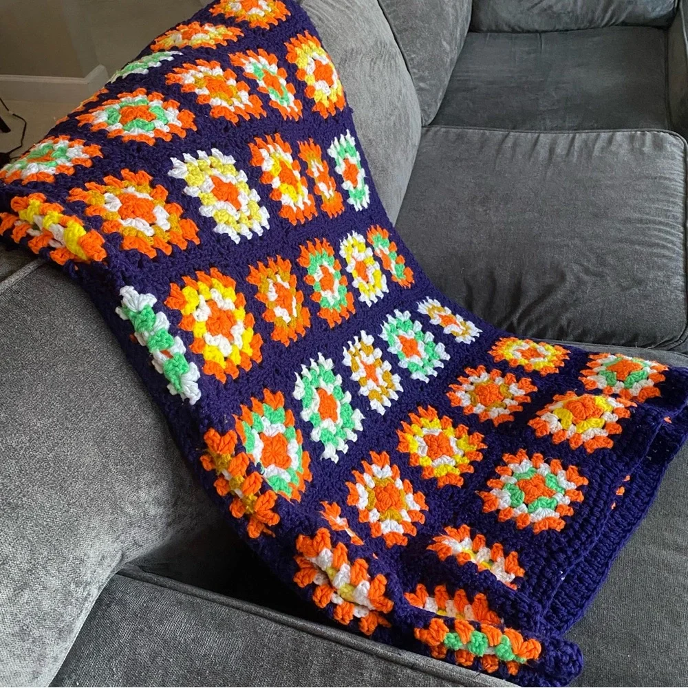 Vintage Afghan - Colorful Crochet Granny Square Blanket Throw EUC